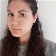 Laureata in Lingue e letterature straniere all'Università di Bologna.
Impartisco lezioni di francese su misura per voi!